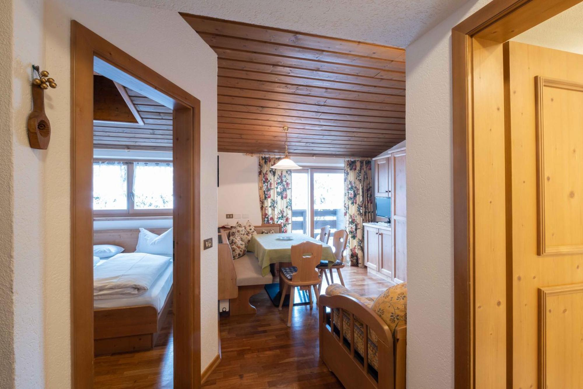 Residence Salvan กอร์วารา อิน บาเดีย ภายนอก รูปภาพ