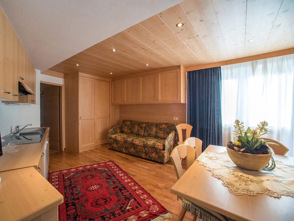 Residence Salvan กอร์วารา อิน บาเดีย ภายนอก รูปภาพ